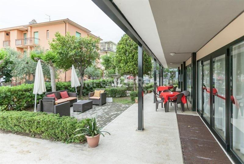 Hotel Paradiso Rimini Exterior foto